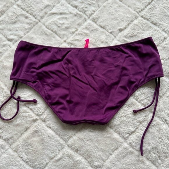 Victoria’s Secret | Purple Plum Side Ruched Bikini Bottoms | Size Medium - Picture 3 of 10
